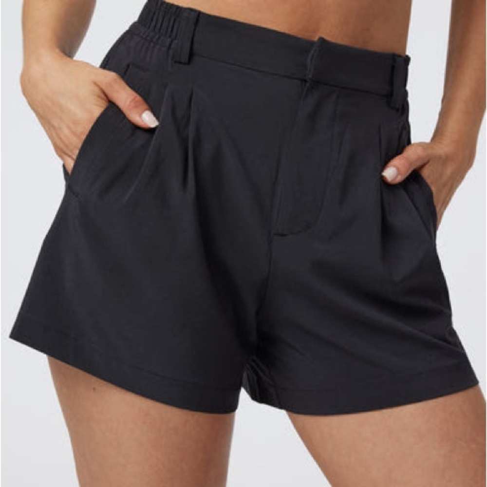 Vuori Black Pleated Stretch-Waist Shorts